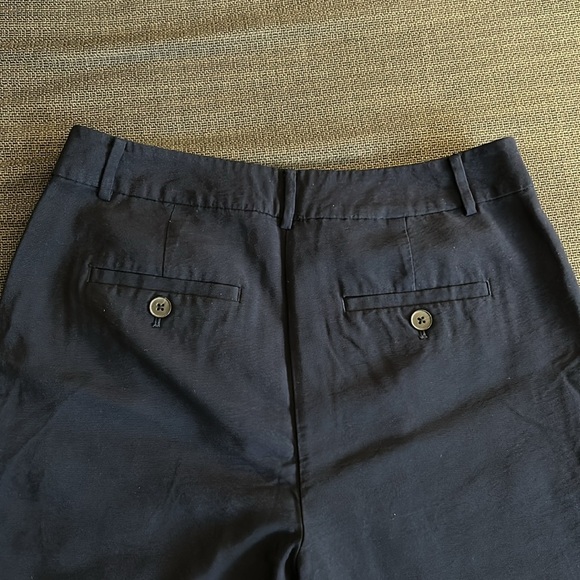 LOFT Tapered Leg Pant color Navy Size 6 - Picture 11 of 11